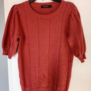 Sweater-puff short sleeve.
